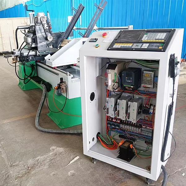 1530 Obrabiarka do drewna w do – Woodworking Lathe Machine recenzja i cena
