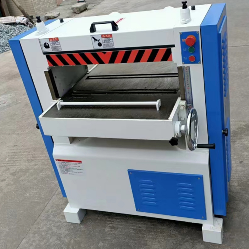 Przemysłowa automatyczna strug – Woodworking Thicknesser recenzja i cena